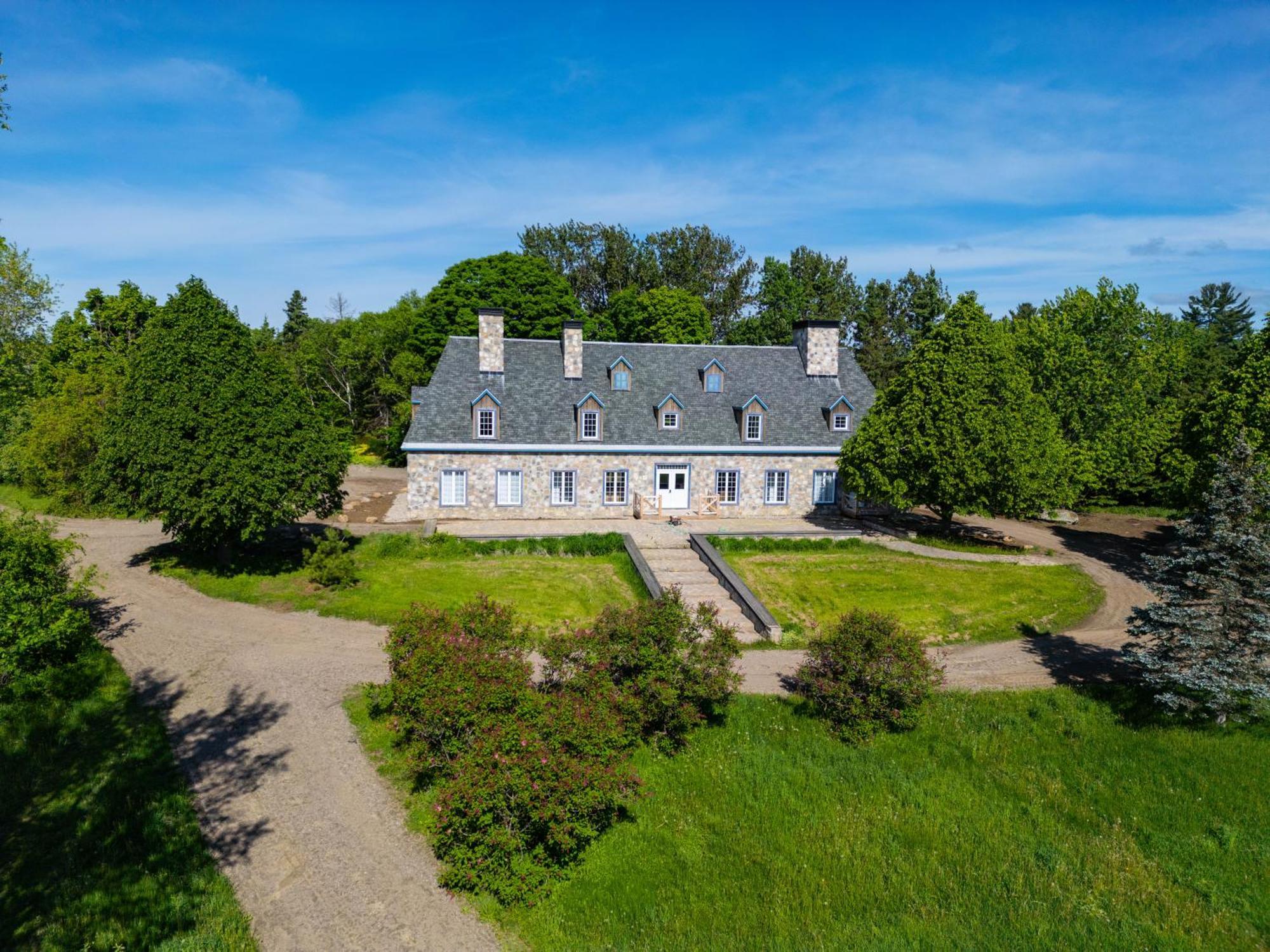 Le Baluchon Eco-Villegiature Saint-Paulin Екстериор снимка