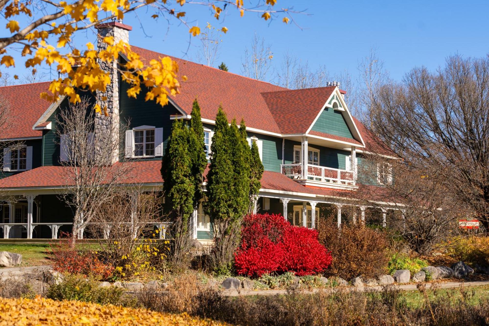 Le Baluchon Eco-Villegiature Saint-Paulin Екстериор снимка