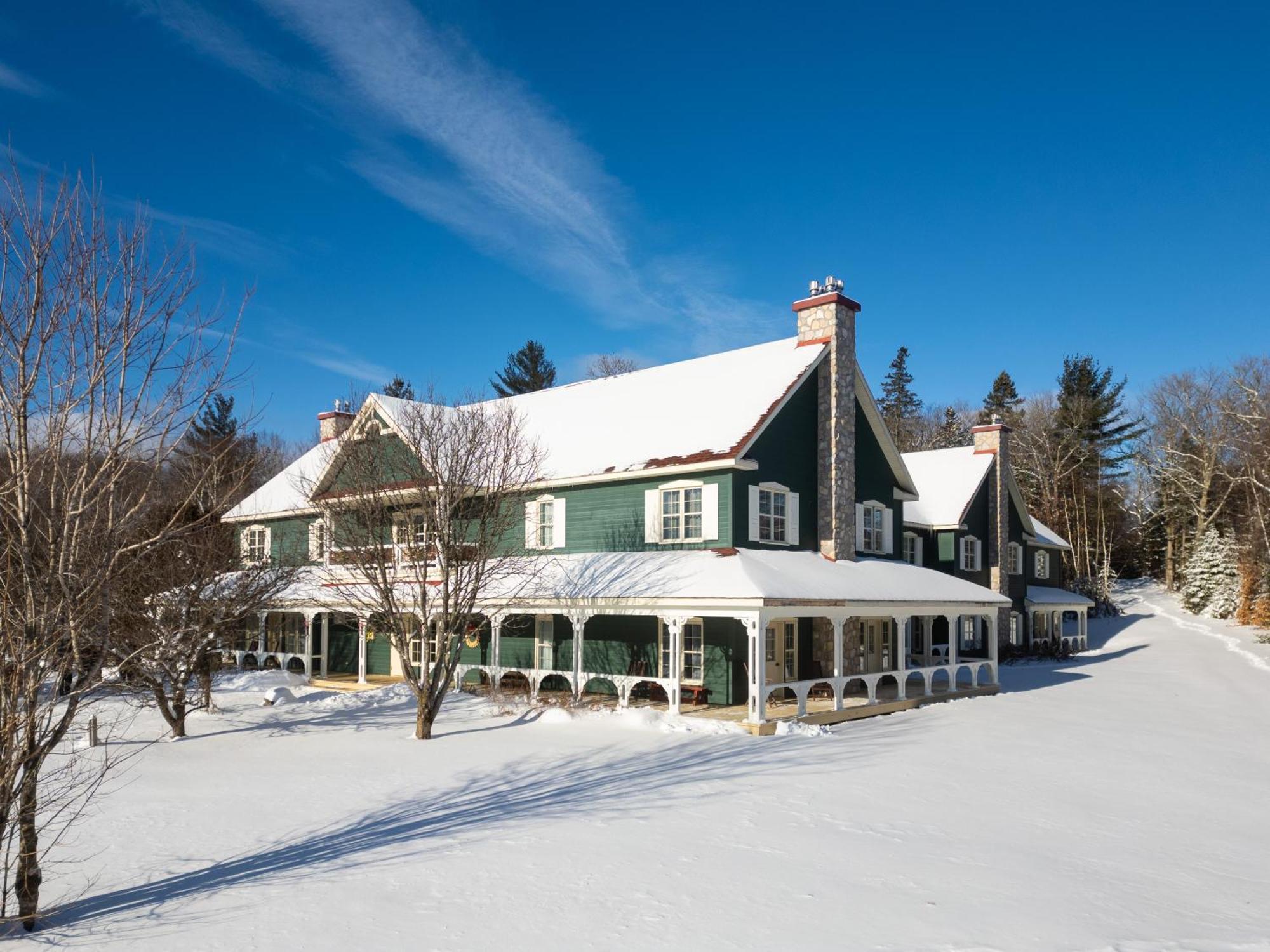 Le Baluchon Eco-Villegiature Saint-Paulin Екстериор снимка